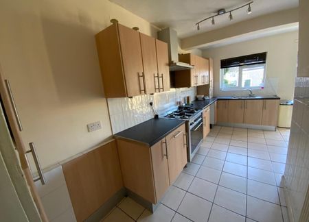 Lavender Avenue, Coundon, Coventry - Photo 4