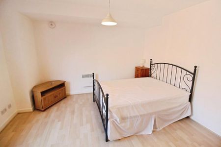 1 bedroom flat to rent - Photo 2