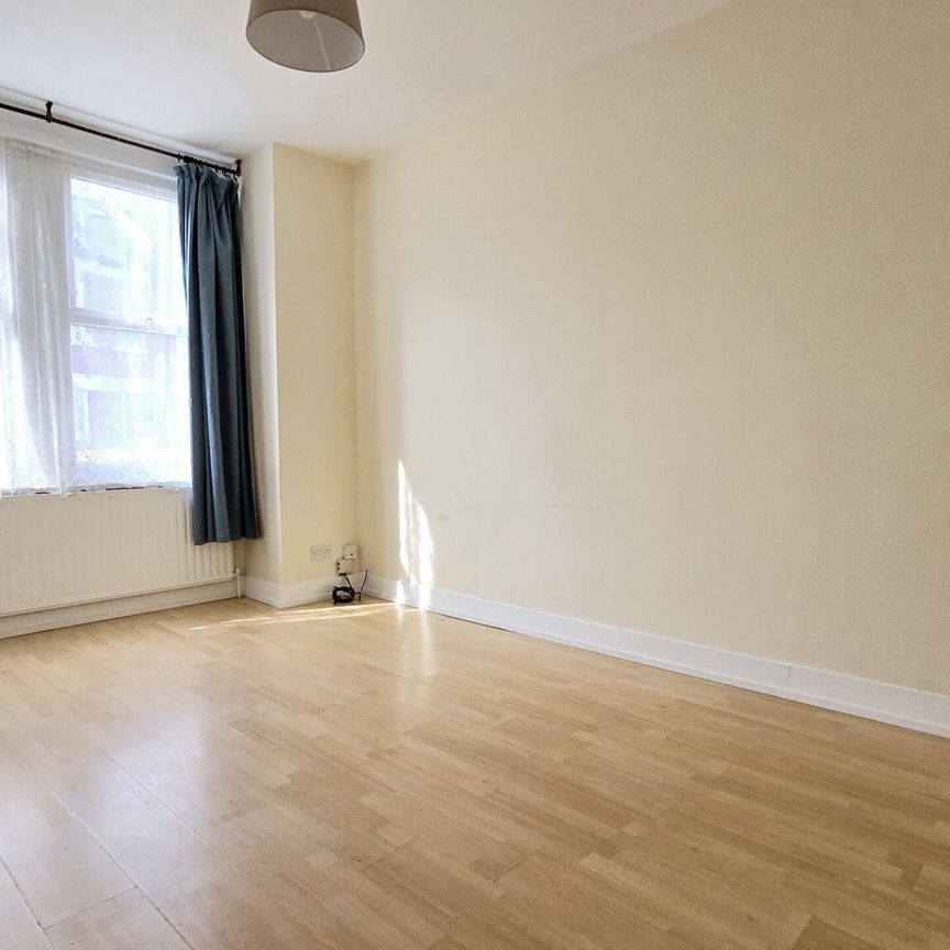 Rostella Road, Tooting - Photo 1