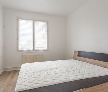 Appartement à louer 4 pièces • 62,81 m2 Sainte-Geneviève-des-Bois - Photo 2