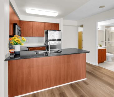 For Lease - 509 Beecroft Road Unit# 517, Toronto, Ontario - Photo 6