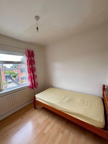 19 Lenaghan Crescent, Belfast, BT8 7JE - Photo 3