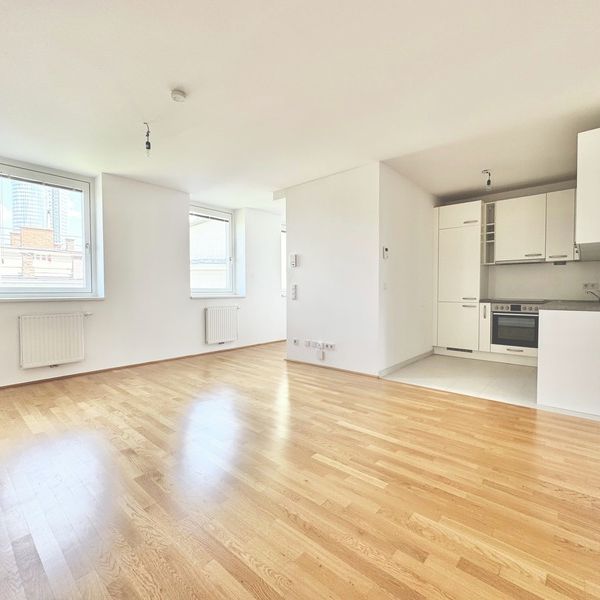 TOPLAGE | HELLE 3 ZIMMER | OPTIMALE RAUMAUFTEILUNG | U-BAHN NÄHE - Foto 1