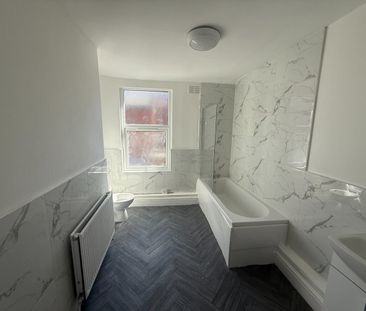 3 Bed Terraced House, Edington St, L15 - Photo 3