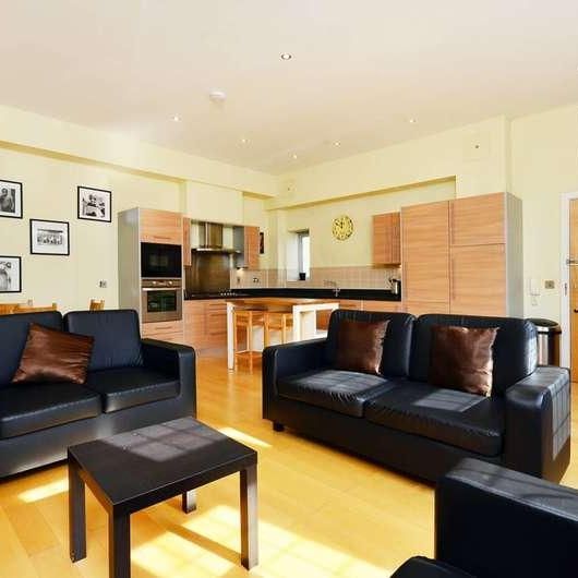 Griffiths Road, Wimbledon, SW19 - Photo 1