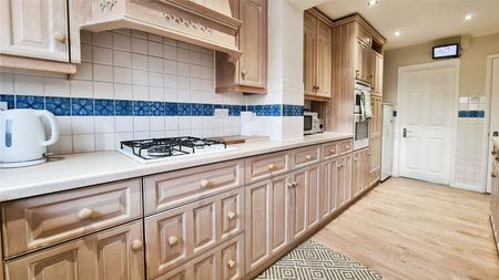 1 bedroom property to rent - Photo 5