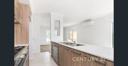 Family Comfort in a Peaceful Court Location - Photo 2