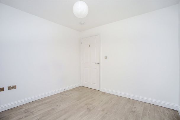 Dunalley Court, - Photo 1