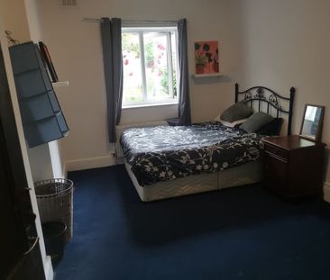 Room in a Shared House, Station Road, NW10 - Photo 3