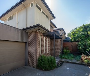 2/30 Heller Street, Brunswick - Photo 2