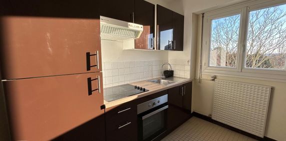 Location Appartement 2 pièces 46m² BOURGES 18000 - Photo 2