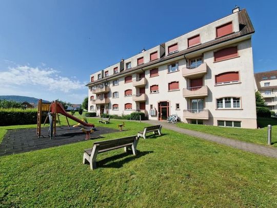 "Wohnung mit zwei Balkonen in grüner, ruhiger Umgebung" - Photo 1