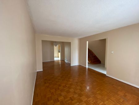 For Lease - 1 Kay Drive, Toronto, Ontario - Photo 3