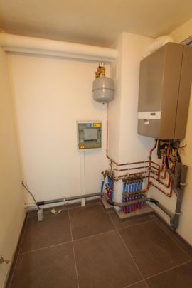 Appartement op eerste verdieping met 2 slaapkamers en terras te Koekelare - Photo 1