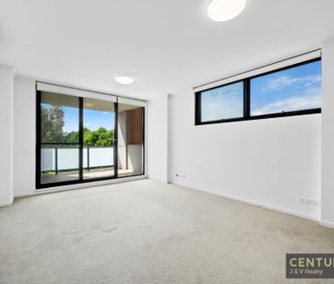 Modern North-Facing Apartment in Prime Mount Colah Location - Photo 1