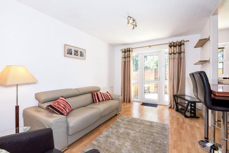 1 bedroom flat to rent - Photo 2