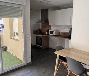 Location Appartement 2 pièces 45m² SETE 34200 - Photo 4