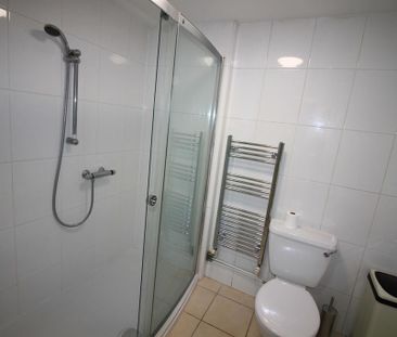 4 bedroom terraced house to rent - Photo 3