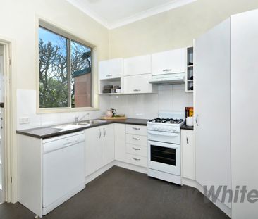 180 Denison Street - Photo 3