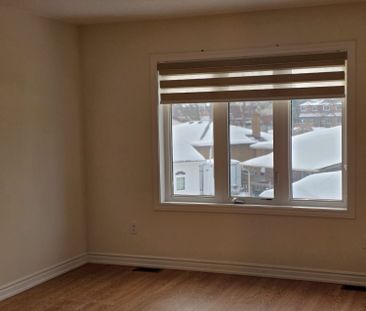 For Lease - 318 Okanagan Path, Oshawa, Ontario - Photo 4