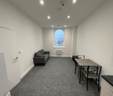 1 bedroom flat to rent - Photo 3