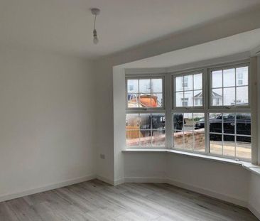 6 bedroom house to rent - Photo 1