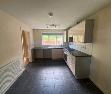 3 bedroom detached house to rent - Photo 5