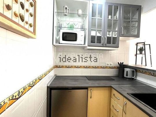 Alquiler de piso en Algarrobo-Costa - Photo 1