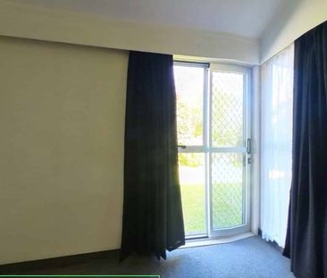 Waikanae - 3 Bedrooms - Photo 1