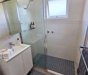 PRIME MOSMAN LIVING WITH COASTAL CONVENIENCE - Photo 5