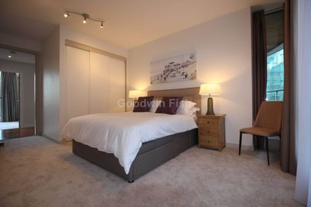 2 Leftbank, Spinningfields - Photo 3