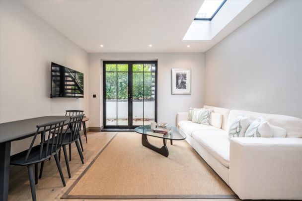 St. Anns Villas, Holland Park, W11, London - Photo 1