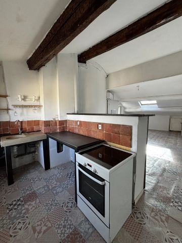 Location Appartement 3 pièces 72m² NIMES 30000 - Photo 2