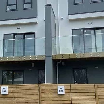 Spacious 2-Bedroom Townhouse - Ranui - Photo 1