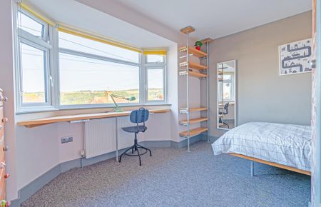 6 bedroom end of terrace house to rent - Photo 4
