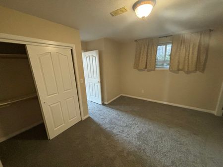 Suite in Upper Ten Oaks – Above Ground - Photo 5