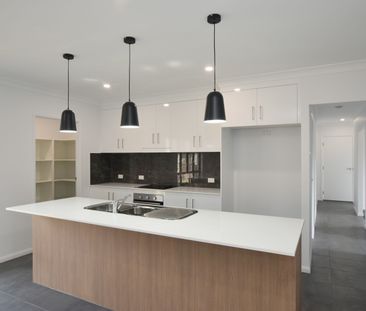 STUNNING BRAND-NEW HOME - QUALITY LIVING IN RIVERSTONE RISE! - Photo 6