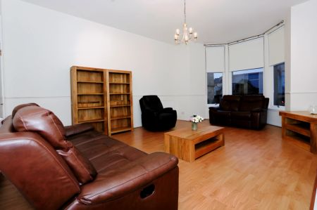 2Bedrooms, 1Bathrooms - Photo 4