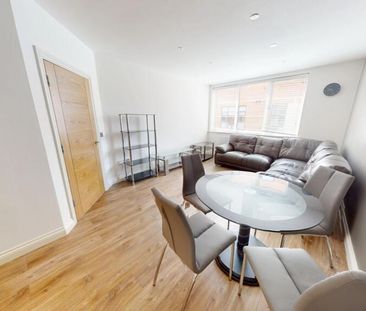2 bedroom flat to rent - Photo 3