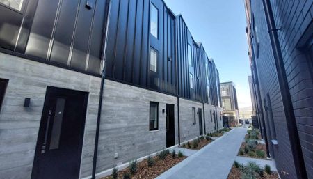 Convenient Location - Photo 4