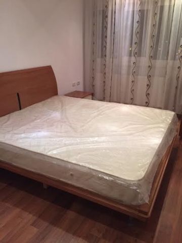 Apartament 4 camere bloc nou - Fotografie 3