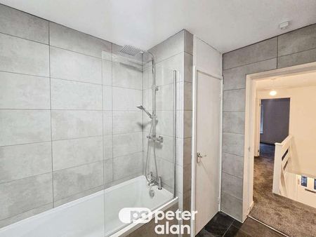 Jones Terrace, Swansea, SA1 - Photo 2