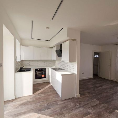 2 bed terraced house to rent in NE12 - Photo 4