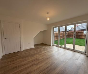 3 Bedroom House To Rent - Photo 2