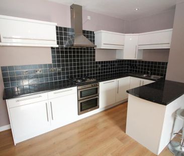 2 bedroom apartment to rent - Photo 4