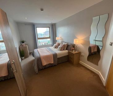 2 bedroom flat to rent - Photo 4