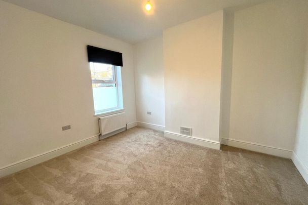 Kent Street - Photo 1