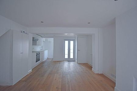 3 bedroom terraced house to rent - Photo 2
