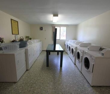 Northgate Manor - Photo 3