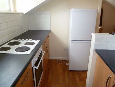 1 bedroom Studio in Flat 15, Leeds - Photo 3